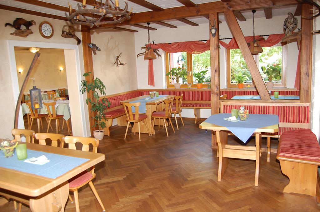Landgasthof Jaegerstuebchen Neustadt an der Weinstraße Buitenkant foto